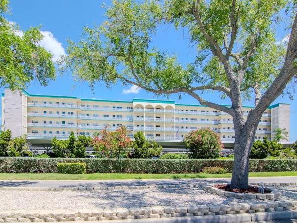 TOWN SHORES OF GULFPORT