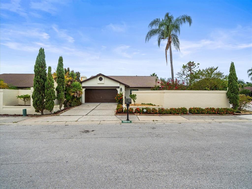 VILLAGE VI OF CARROLLWOOD VILL - фото