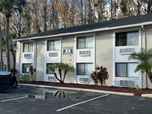 PARADISE LAKES RESORT CONDO