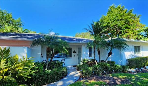 BALLENTINE MANOR ESTATES