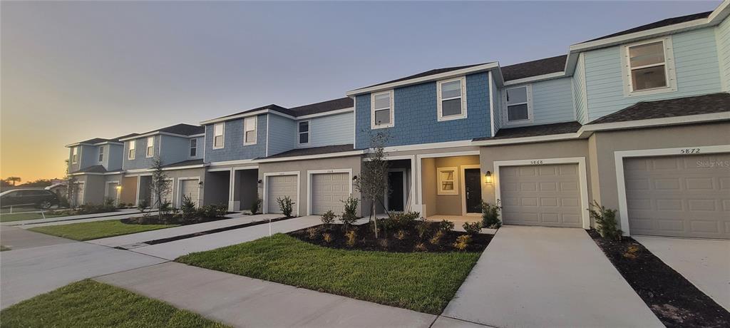 Townhouse - фото