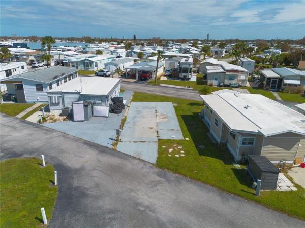 HOLIDAY TRAVEL PARK ENGLEWOOD