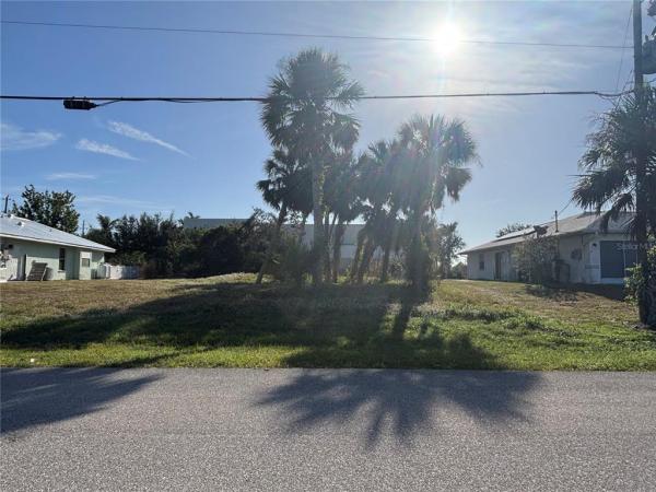 ROTONDA WEST PEBBLE BEACH