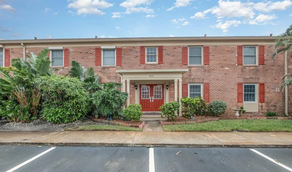 JAMESTOWN CONDO - фото