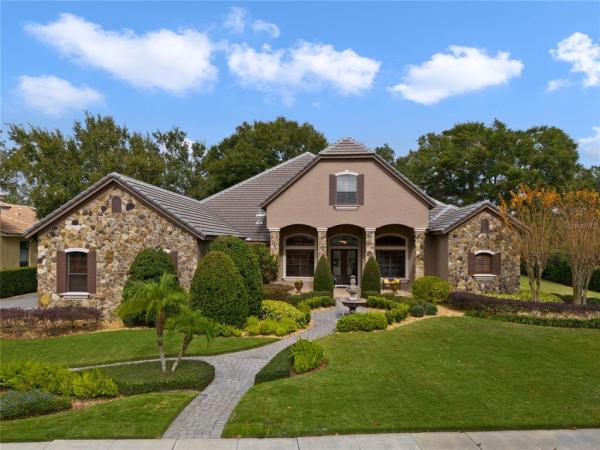 HEATHROW COUNTRY ESTATE