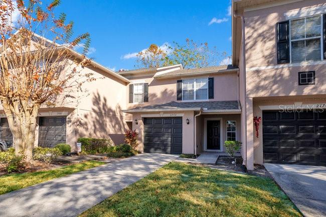 ASHFORD PARK TWNHMS - фото