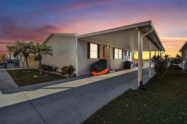 LAKE FANTASIA PLATTED SUB