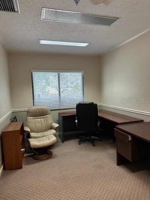 Commercial - фото