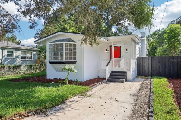 VALENCIA PARK L/89 LOT 4 BLK C