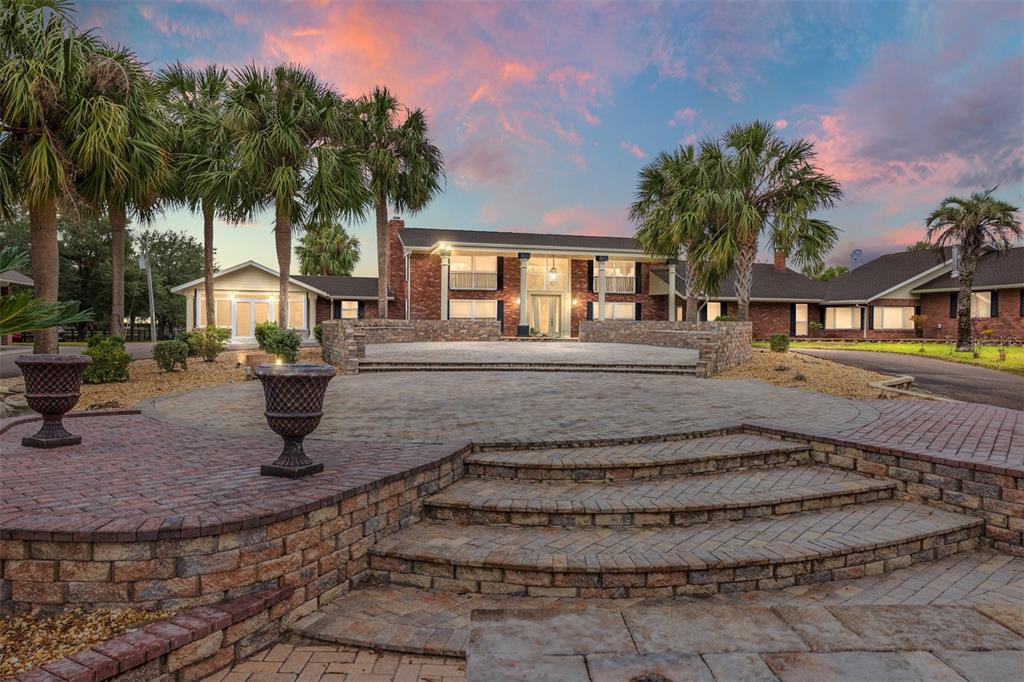 Multi Family - фото