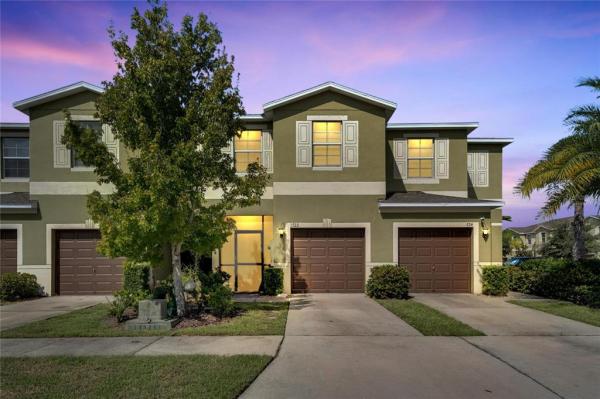 HAWKS POINT PH N TWNHMS