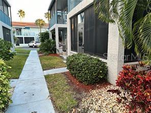 MADEIRA BEACH YACHT CLUB CONDO - фото