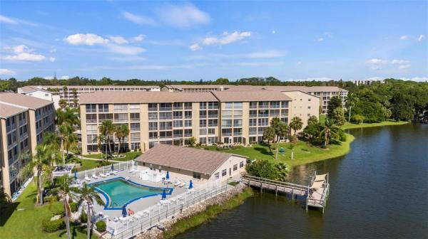 BAYSHORE ON THE LAKE APTS II SEC 2