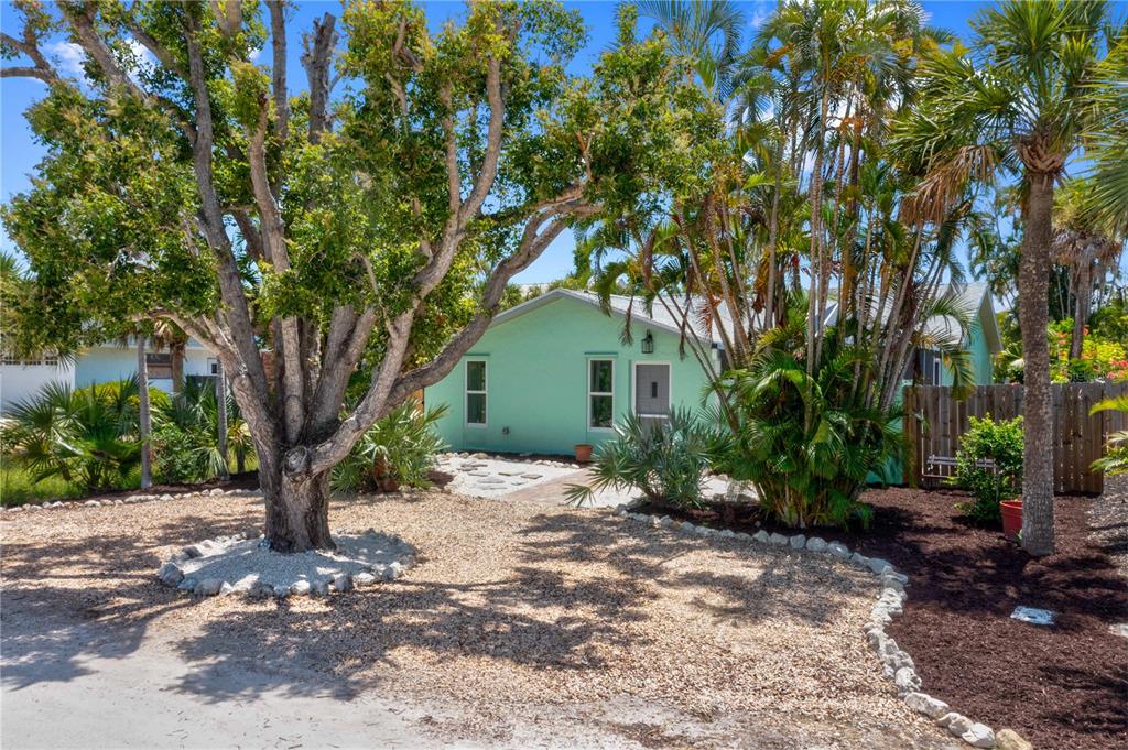 SANIBEL HIGHLANDS - фото