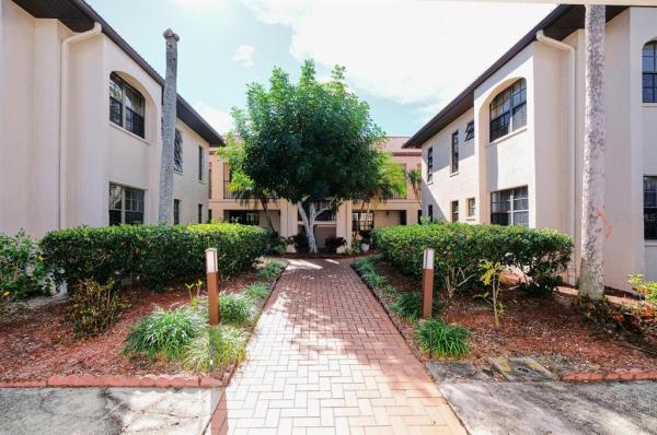 ROLLS LANDING BLDG 10