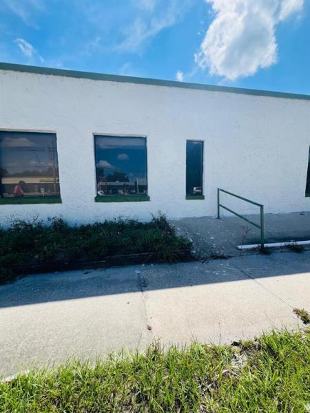 MOLNARS ADD TO LONGWOOD