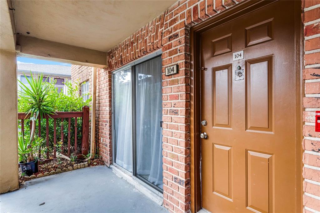 CARRINGTON PARK A CONDO - фото