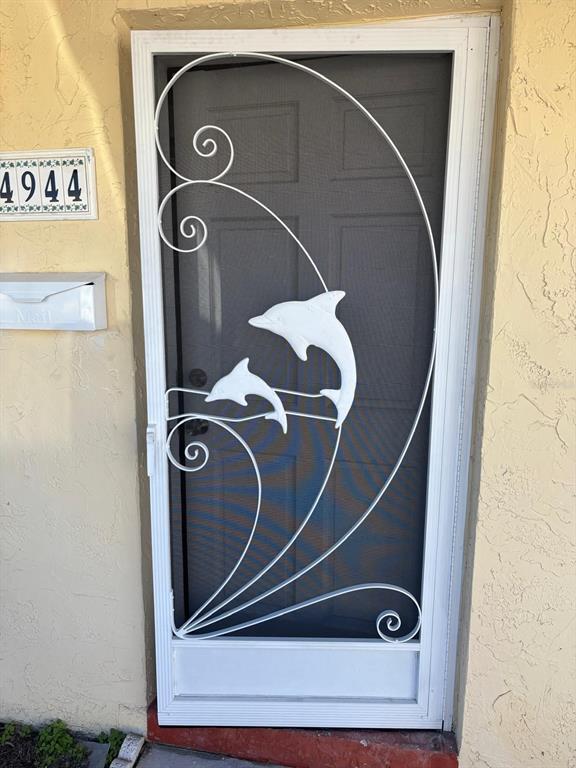 NEW PORT COLONY - фото