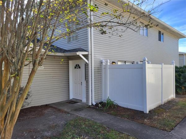 PINE SHADOWS CONDO PH 02