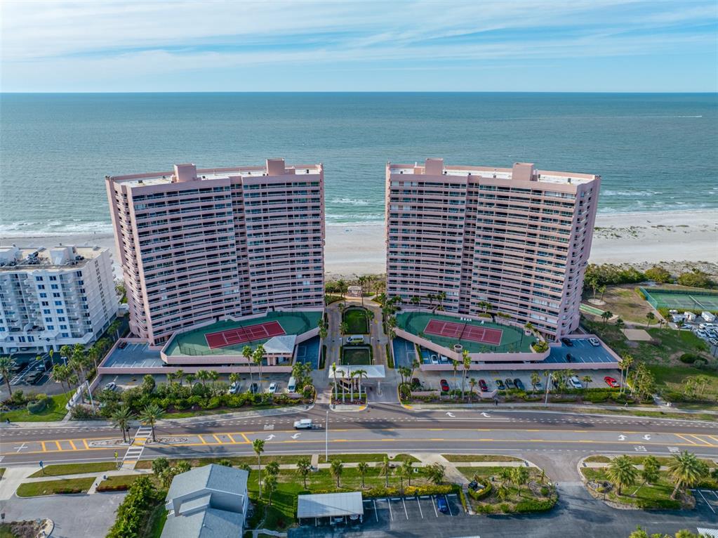 CRESCENT BEACH CLUB TWO CONDO - фото