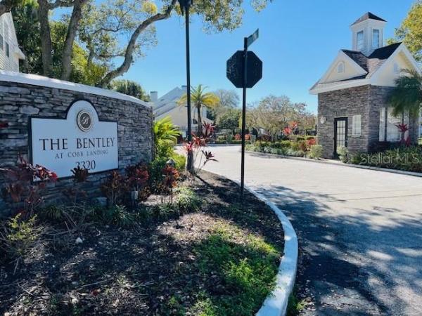 BENTLEY AT COBBS LANDING CONDO THE