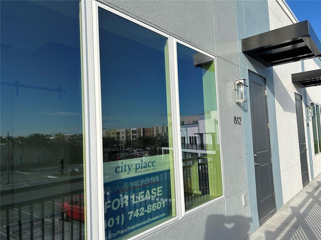 TOWNHOMES AT CITY PLACE - фото