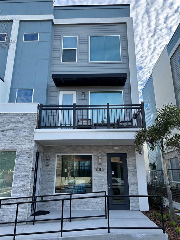 TOWNHOMES AT CITY PLACE - фото