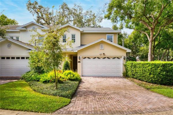 COUNTRY CLUB OAKS TWNHMS