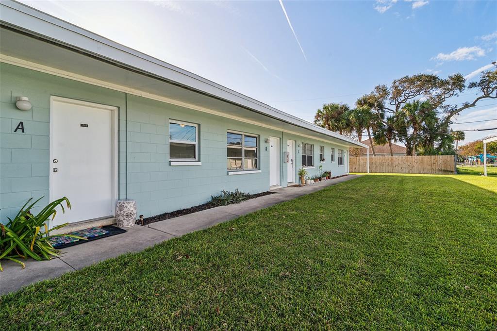 AVON BY SEA - фото