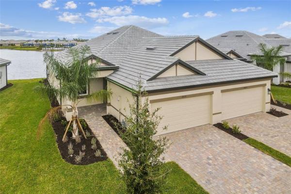 SWEETWATER VILLAS AT LAKEWOOD RANCH