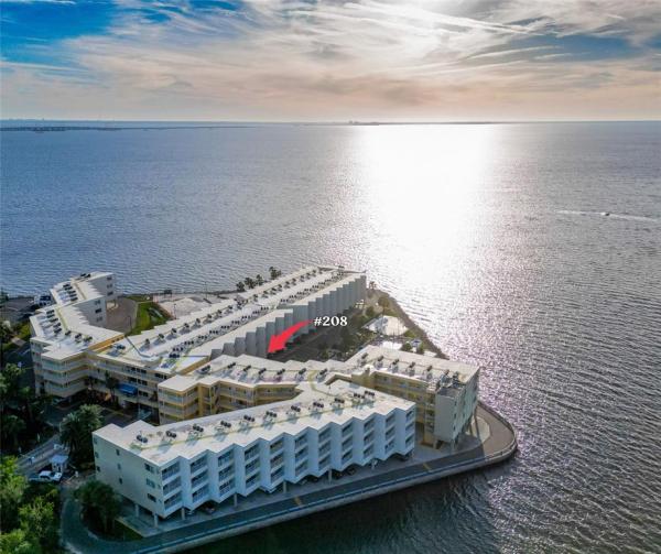 SAILPORT RESORT CONDO ON