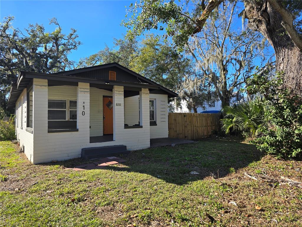 WALLACE BLK 28 - фото