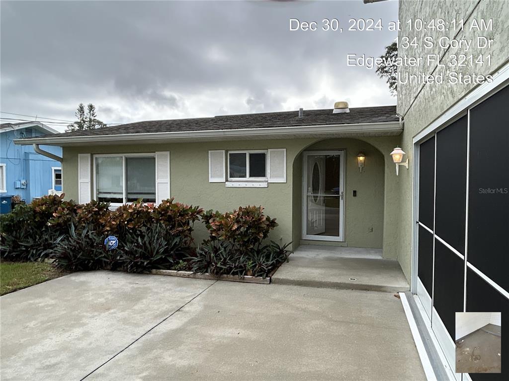 Single Family - фото