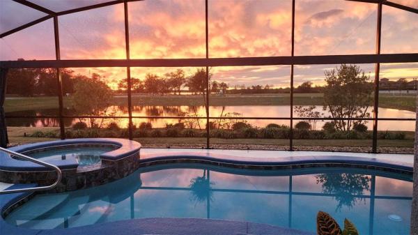 LAKES OF MOUNT DORA