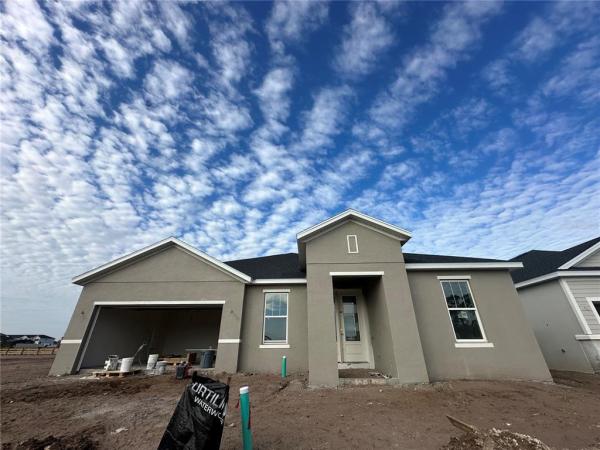 CENTER LAKE ON THE PARK