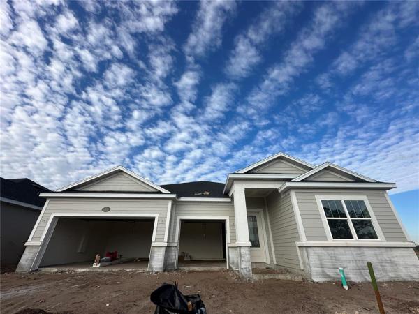 CENTER LAKE ON THE PARK