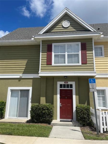 VILLAS AT SEVEN DWARFS LANE CONDO