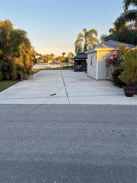 CYPRESS WOODS RV RESORT - фото