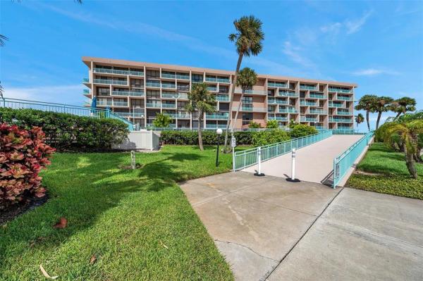 KEY CAPRI CONDO