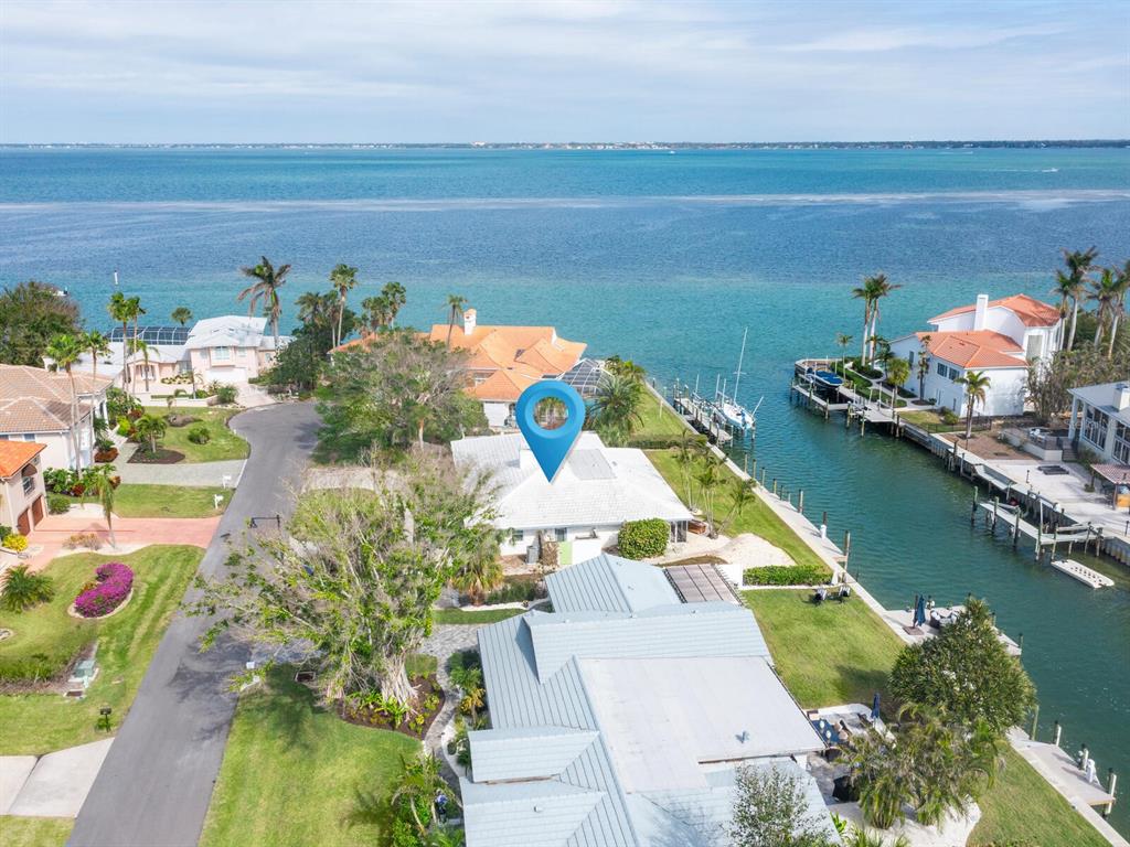 COUNTRY CLUB SHORES - фото