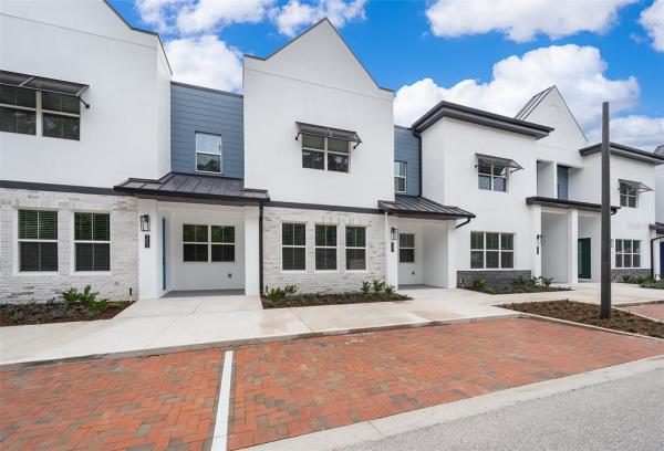 DON PABLO TWNHMS AT MYRTLE STREET