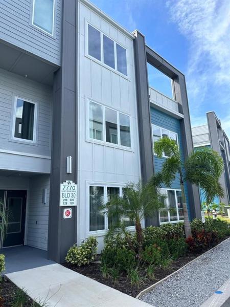 SPECTRUM AT REUNION CONDO PH 6A & 6B