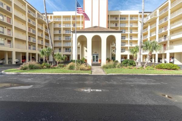 BAY HARBOR CLUB CONDO