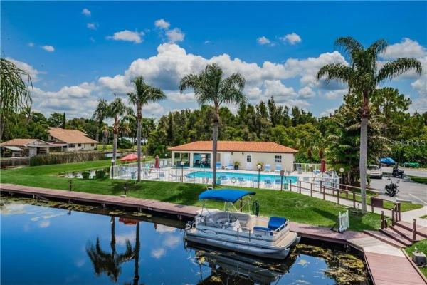 LAKE TARPON VILLAS CONDO