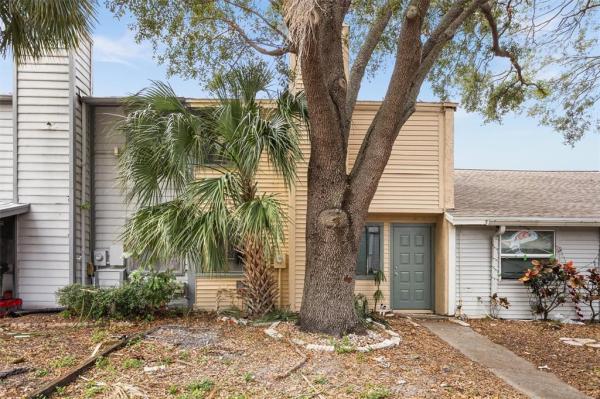 ROCKPOINTE PATIO HOMES