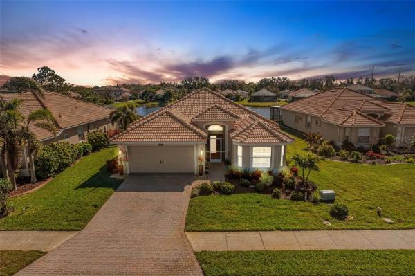 STONEYBROOK AT VENICE