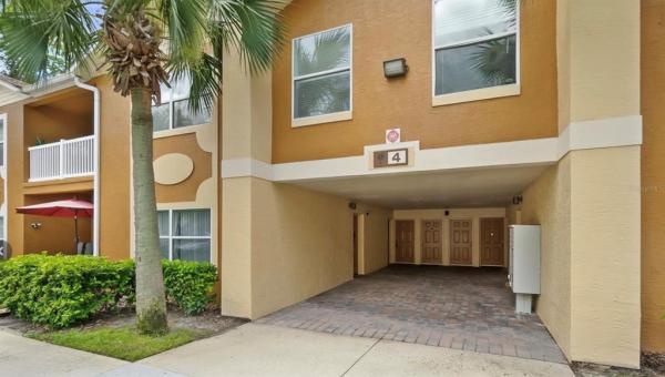 PALM POINTE I CONDO PH I