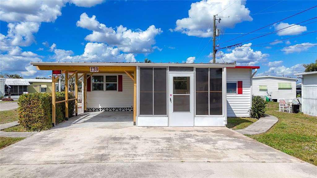 MOBILE MANOR - фото