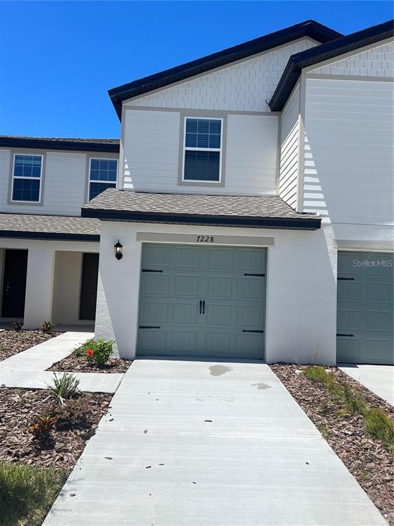 MADISON VLG TWNHMS - фото