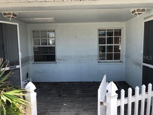 SUNNY SHORES - фото